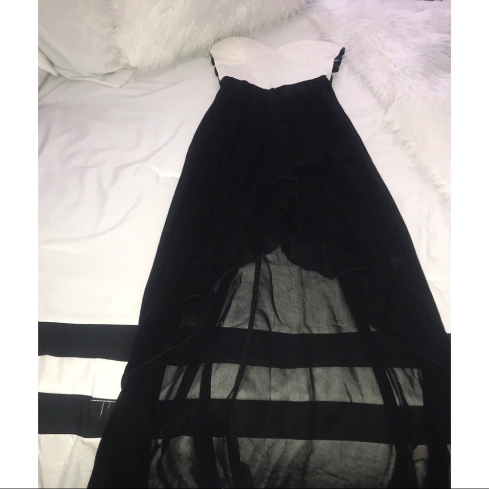 High-Low Dress 🖤 - Picture 8 of 8